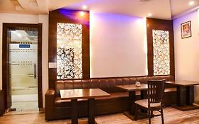 Hotel Grand In Near Vaishali Metro Station